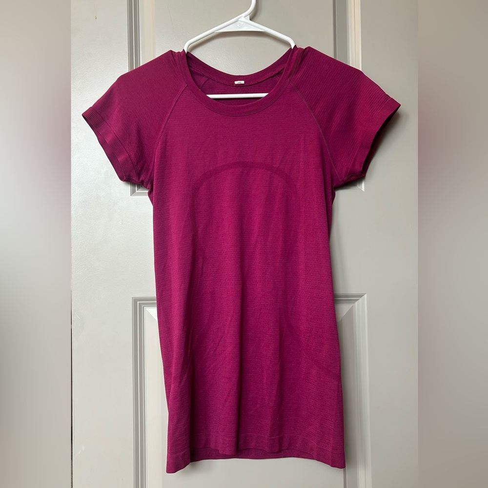 Lululemon swiftly tech short sleeve